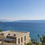 Traumhaftes Apartnent Nur 80 Meter Zum Mit Pool Und Meerblick Apartamento Crikvenica