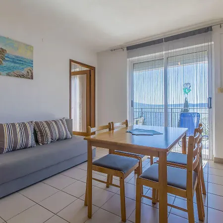 Traumhaftes Apartnent Nur 80 Meter Zum Mit Pool Und Meerblick * Crikvenica