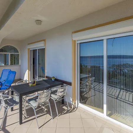 Lejlighed Traumhaftes Apartnent Nur 80 Meter Zum Mit Pool Und Meerblick Crikvenica