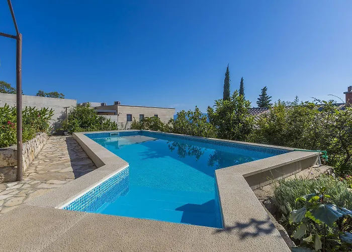 Traumhaftes Apartnent Nur 80 Meter Zum Mit Pool Und Meerblick *