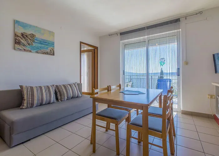 Traumhaftes Apartnent Nur 80 Meter Zum Mit Pool Und Meerblick * Crikvenica