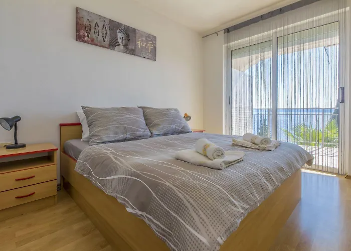 Traumhaftes Apartnent Nur 80 Meter Zum Mit Pool Und Meerblick * Crikvenica