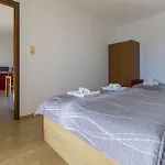 Traumhaftes Apartnent Nur 80 Meter Zum Mit Pool Und Meerblick