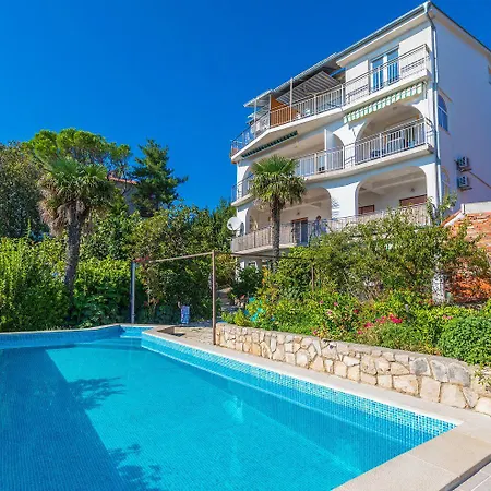 Apartment Traumhaftes Apartnent Nur 80 Meter Zum Mit Pool Und Meerblick *