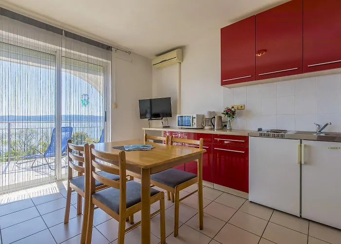 شقة Traumhaftes Apartnent Nur 80 Meter Zum Mit Pool Und Meerblick تْسْغيكفانِتْسا